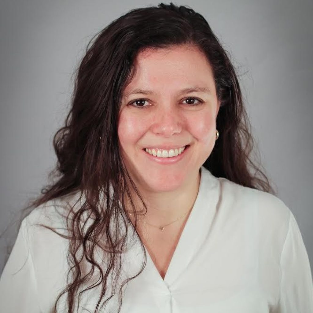 Headshot_MariaFernandaCastro_cropped