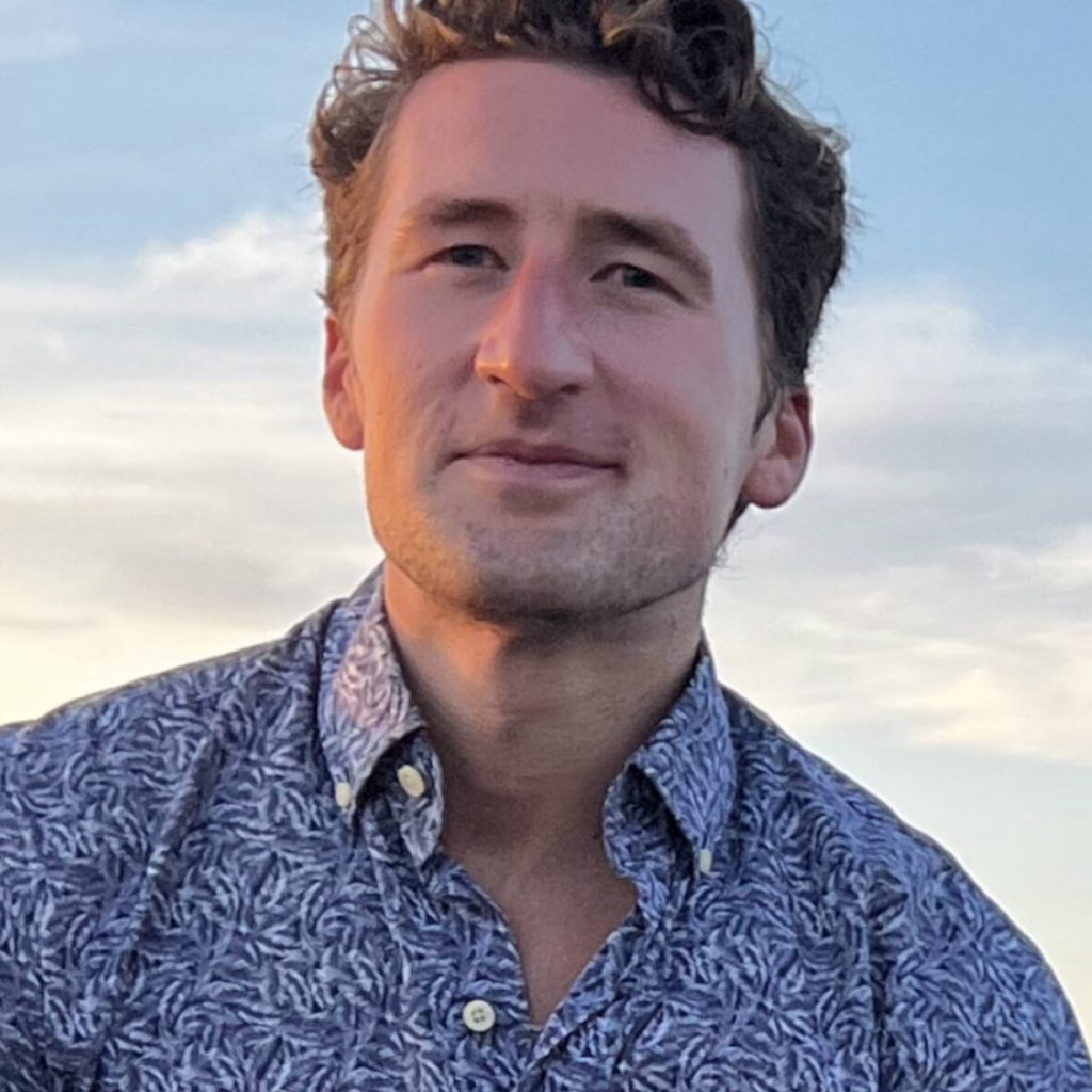 Taylor-Durland_headshot